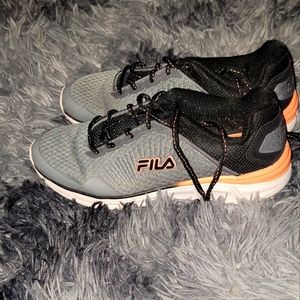Fila Womens Memory Gray Running Shoes Sneakers Size 8